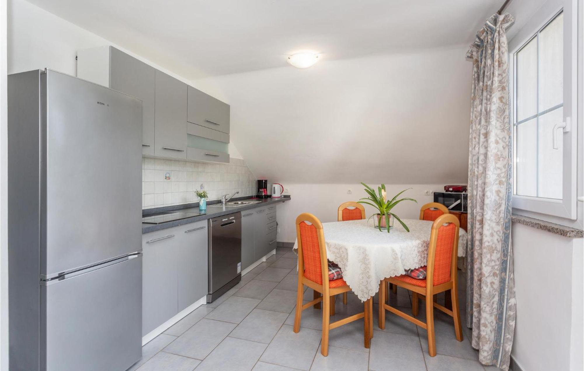 Nice Apartment In Krk With Wifi Risika Ngoại thất bức ảnh